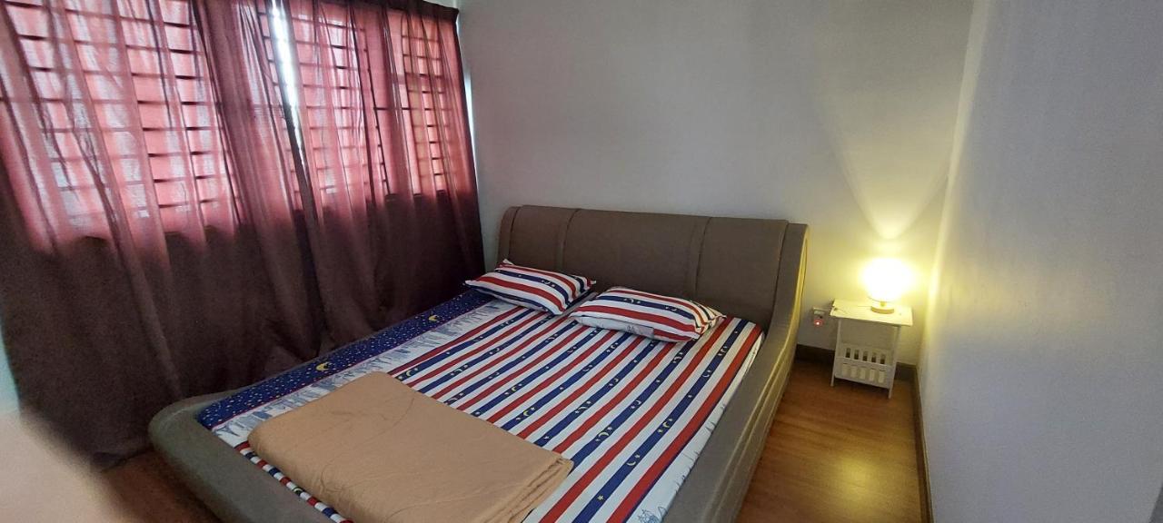 Hud Hud Homestay Bandar Puncak Alam Extérieur photo